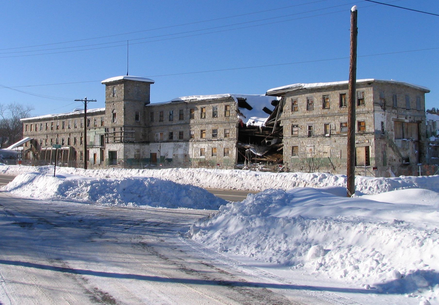 Collapse Prior to Demo